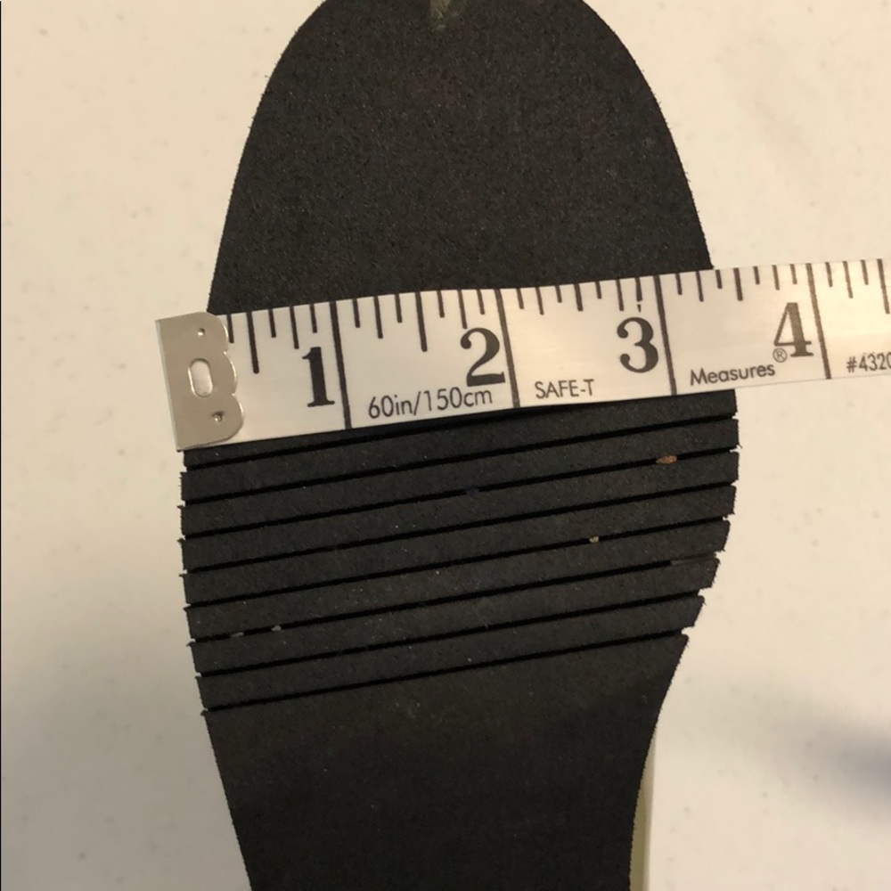 Salvatore Ferragamo shoes - Picture 5 of 10